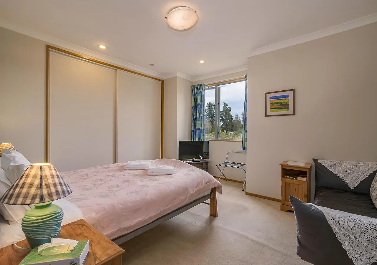**** Bed & Breakfast Shamrock Garden B&B Airport Christchurch New Zealand